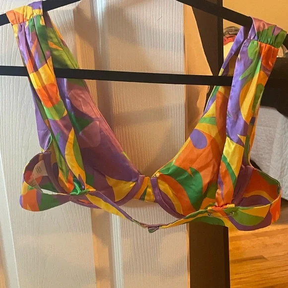 Bra top - Picture 1 of 4